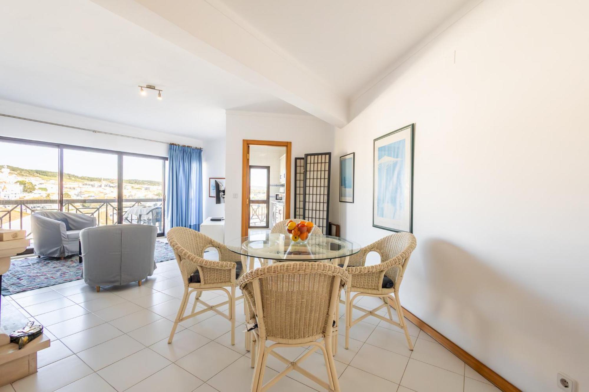 Infante 1 - A Poucos Metros Da Baia Apartment Sao Martinho do Porto Exterior photo